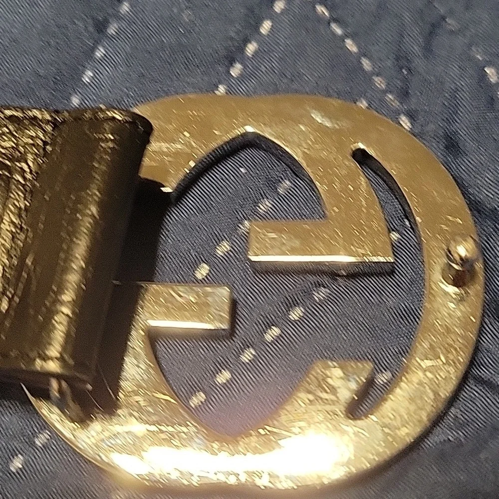 womans Gucci Belt